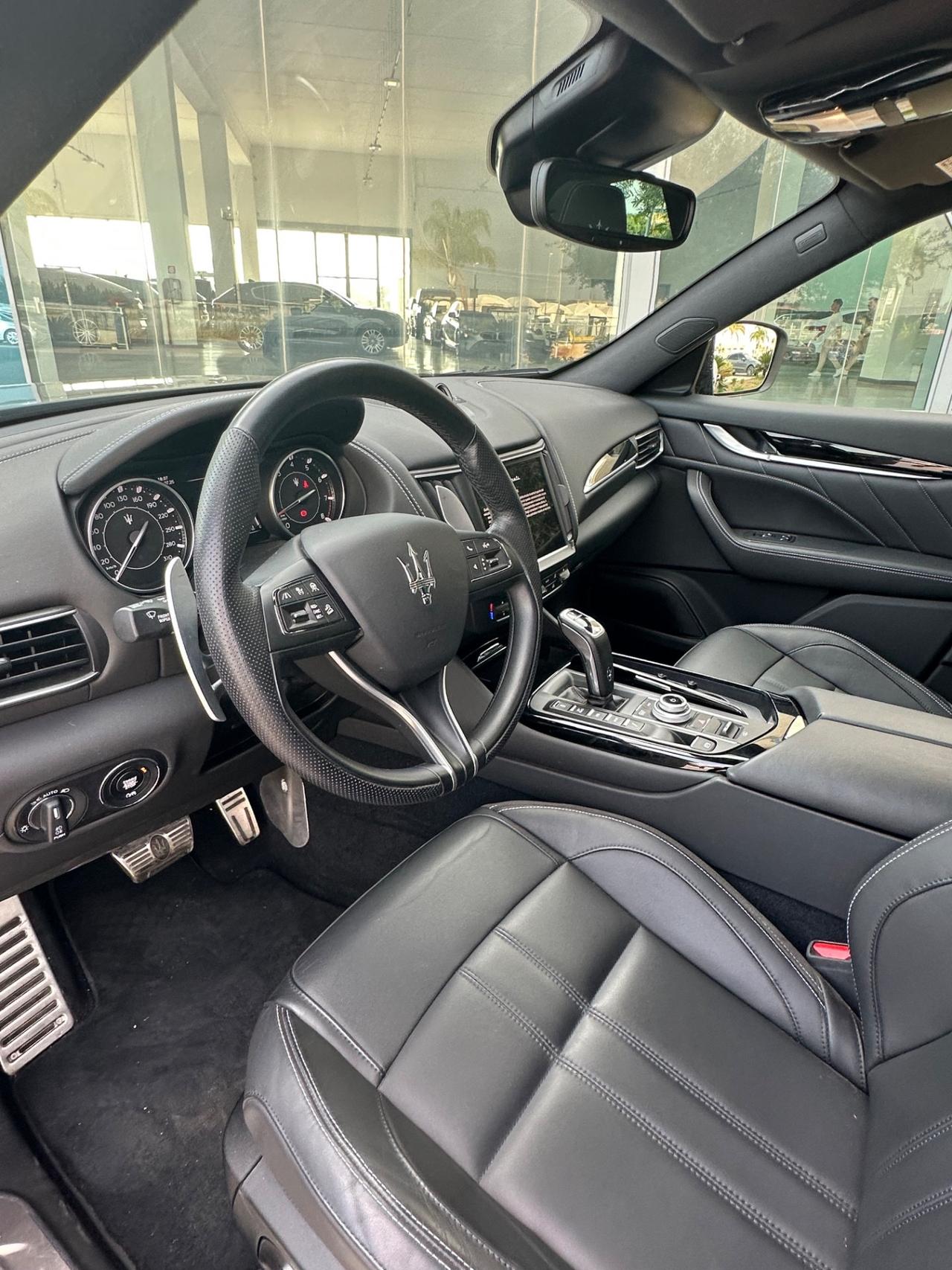 Maserati Levante 3.0 V6 Modena S possibilità noleggio no scoring