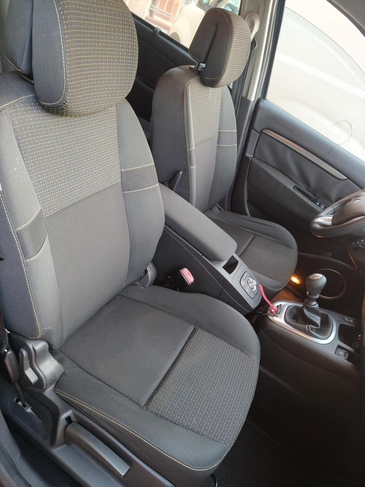 Renault Scenic Scénic X-Mod 1.9 dCi 130CV Luxe