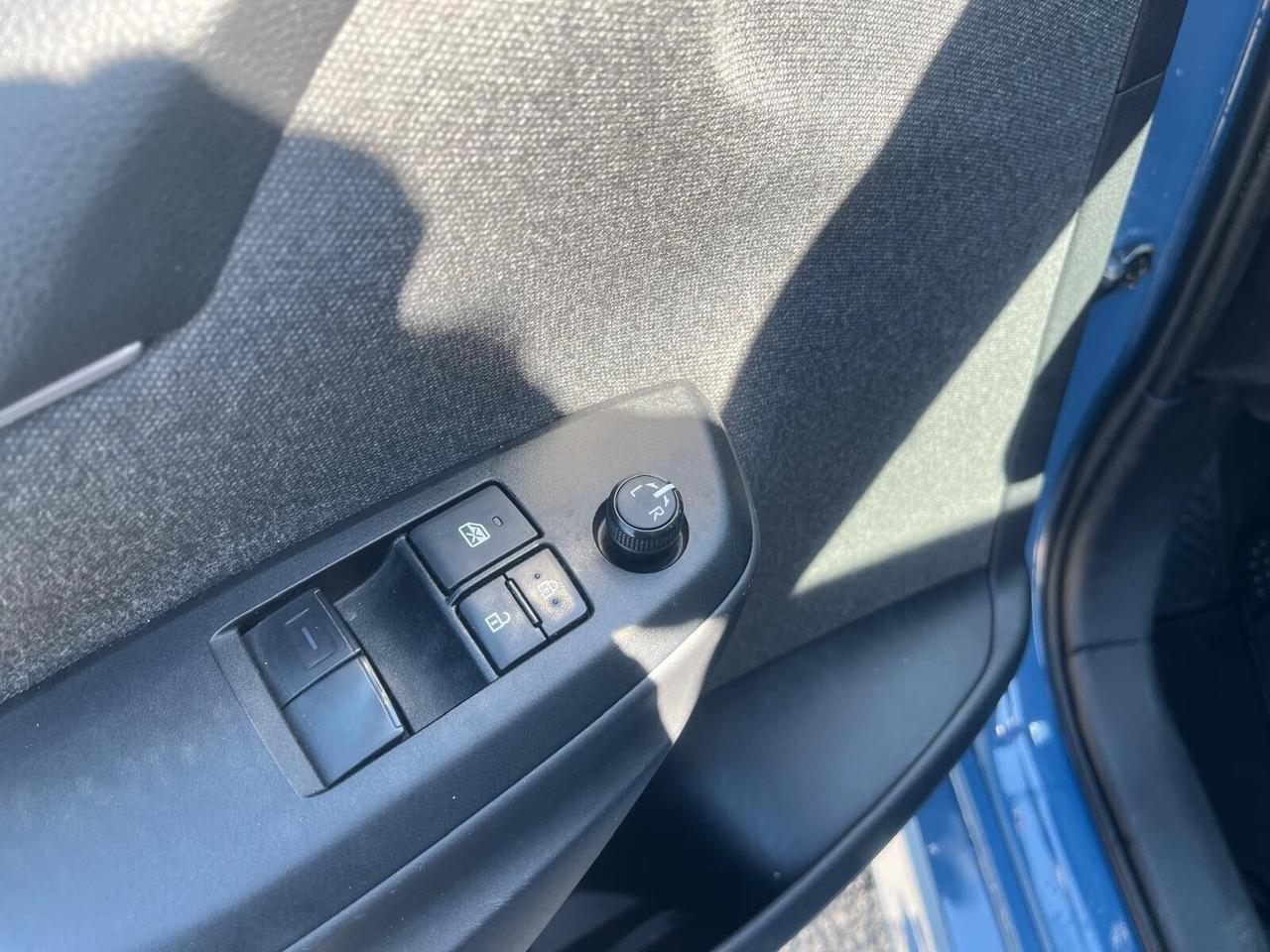 Toyota yaris 4 serie-1.5 hybrid-c.autom-2021