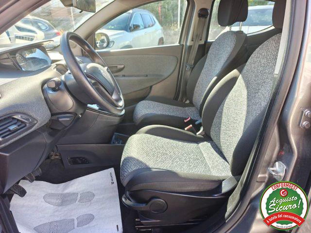 LANCIA Ypsilon 1.0 FireFly 5 porte S&S Hybrid Ecochic Gold