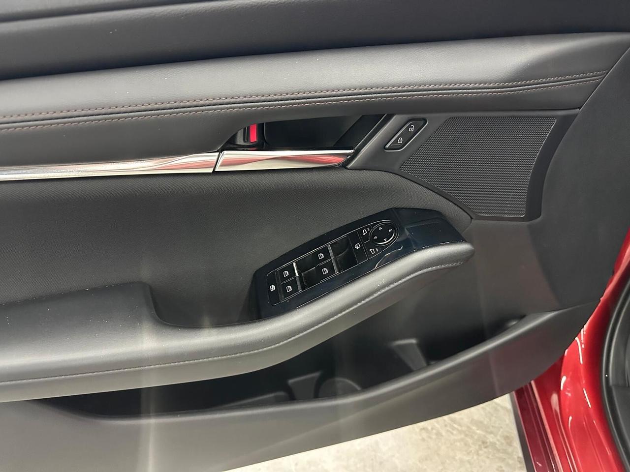 Mazda 3 Mazda3 IV 5 porte 5p 1.8 Executive 6at