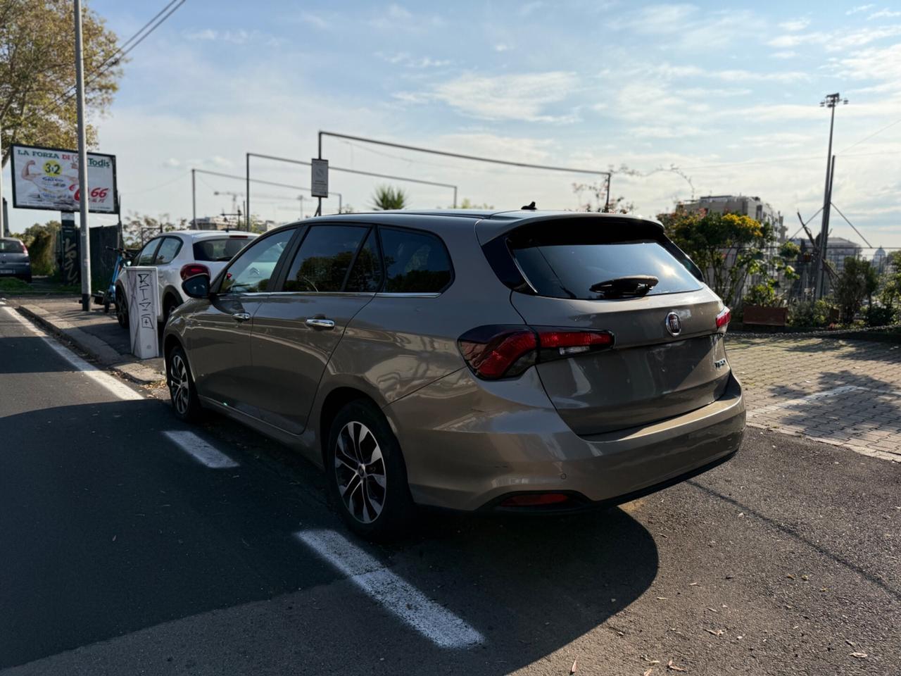 Fiat Tipo 1.6 120cv S&S SW Lounge Diesel