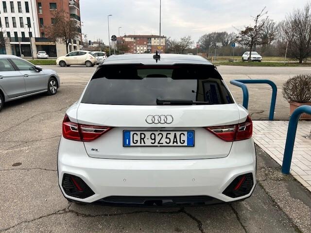 Audi A1 allstreet 30 TFSI S tronic Identity Contrast OK NEOPATENTATI