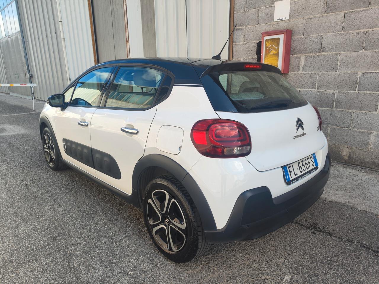 Citroen C3 PureTech 82 SCHINE solo 100 mkm