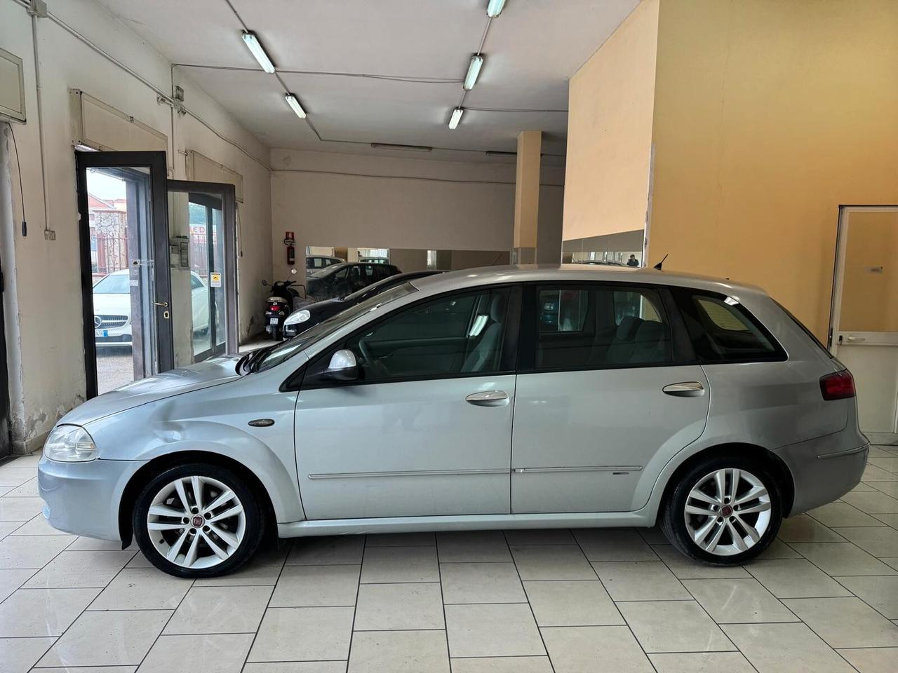 Fiat Croma 1.9 Multijet Station Wagon Full