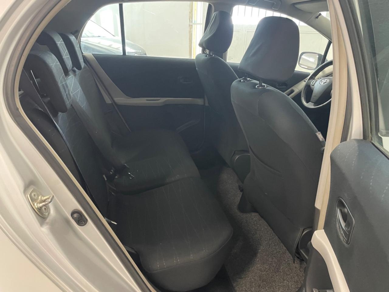 Toyota Yaris 1.0 5 porte Navi km 139.000 Perfetta !