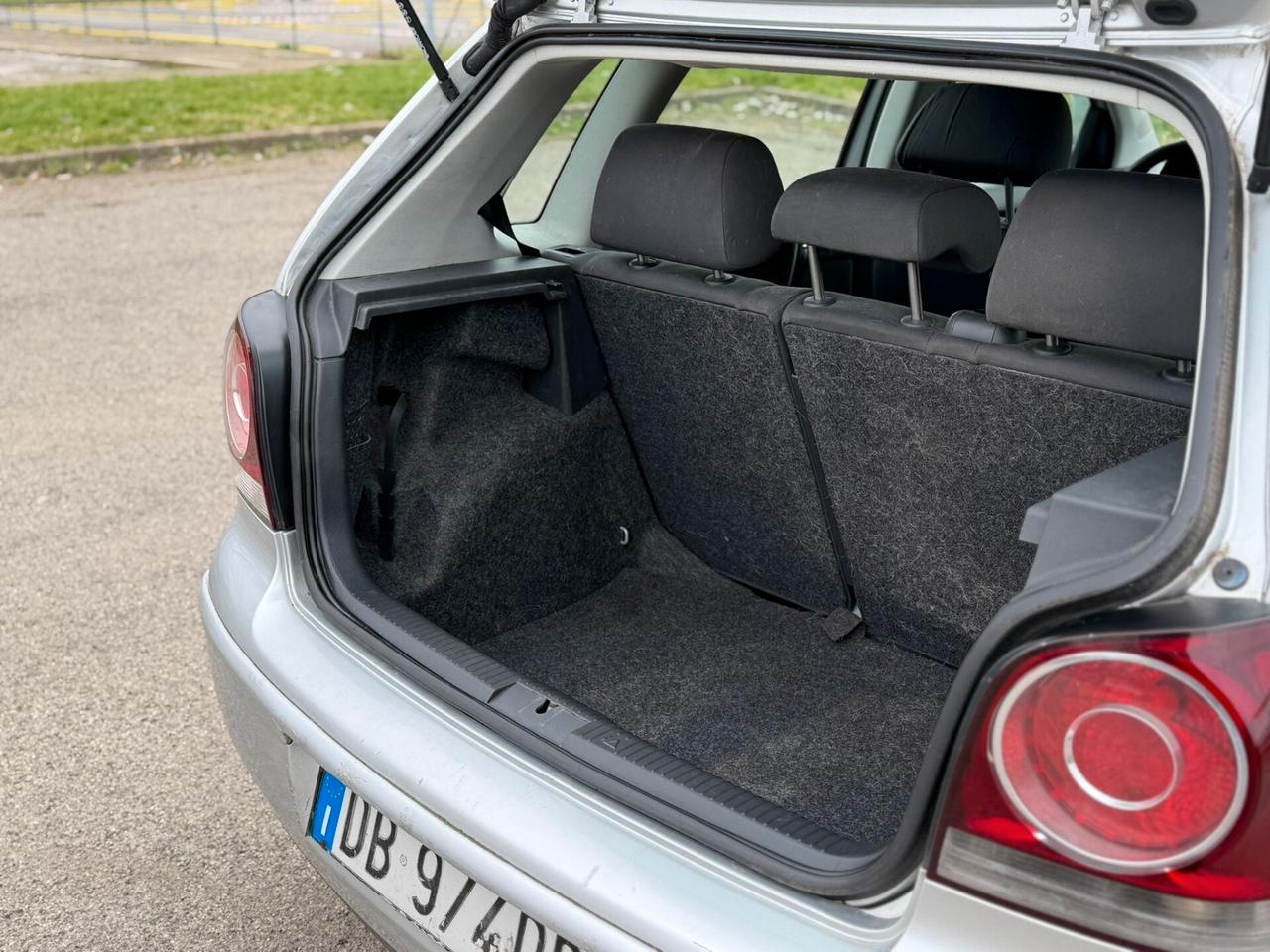 VOLKSWAGEN POLO 1.4 BENZINA AUTOMATICO