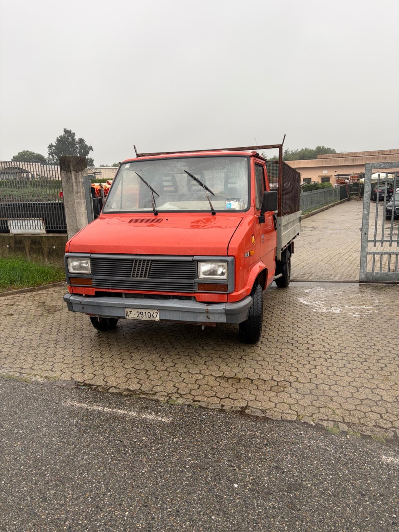 Fiat Ducato 14 2.5 diesel PL Cabinato