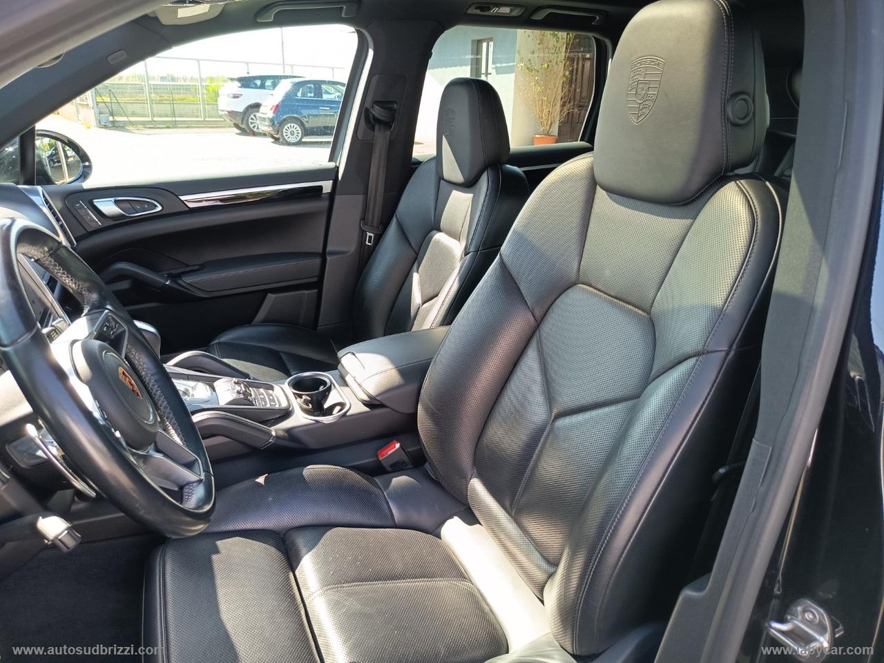 PORSCHE Cayenne 3.0 Diesel Platinum Edition
