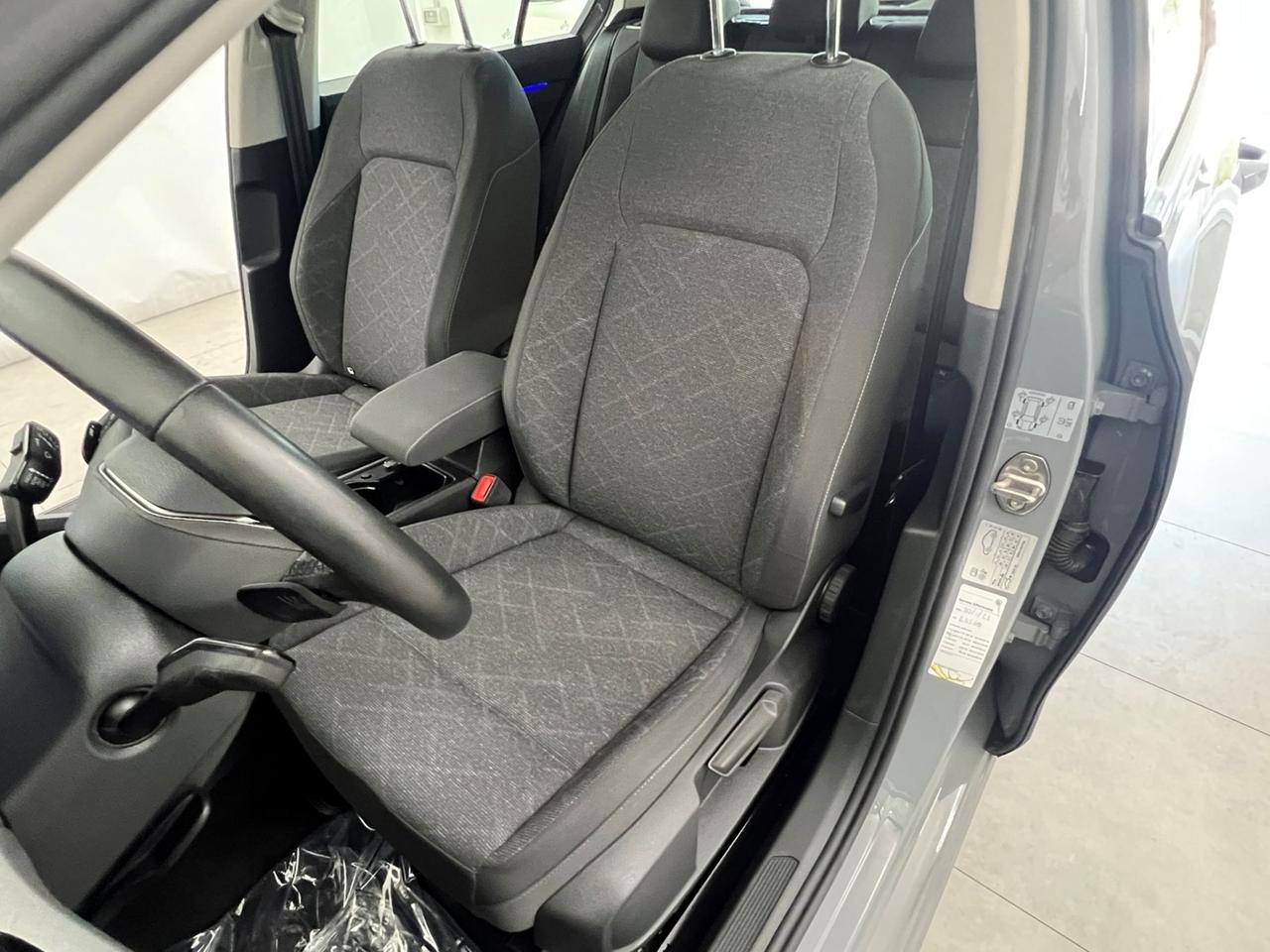 VOLKSWAGEN Golf VIII 2020 Golf 1.0 etsi evo Life 110cv dsg