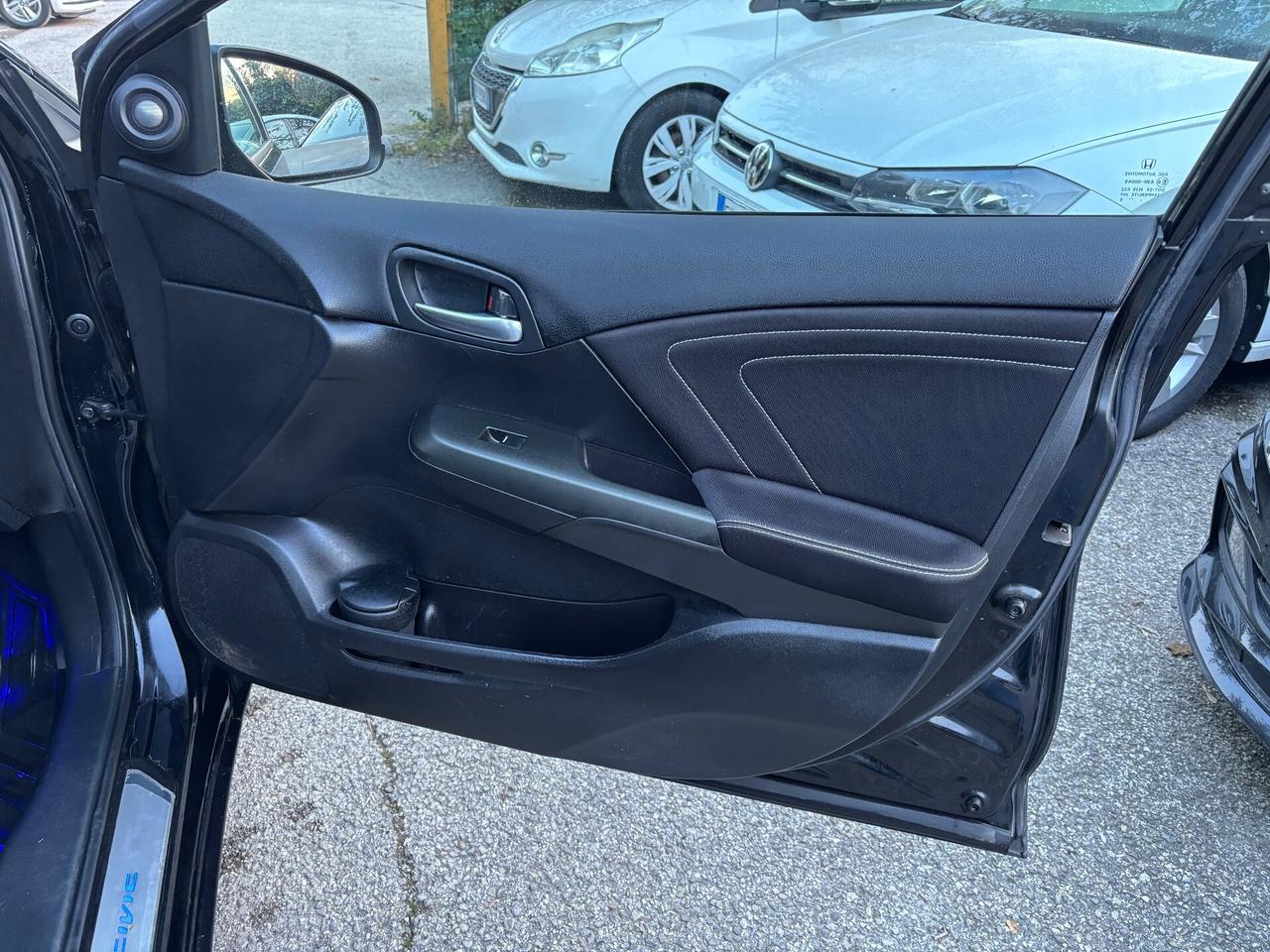 Honda Civic Tourer 1.6 i - OK Neopatentati