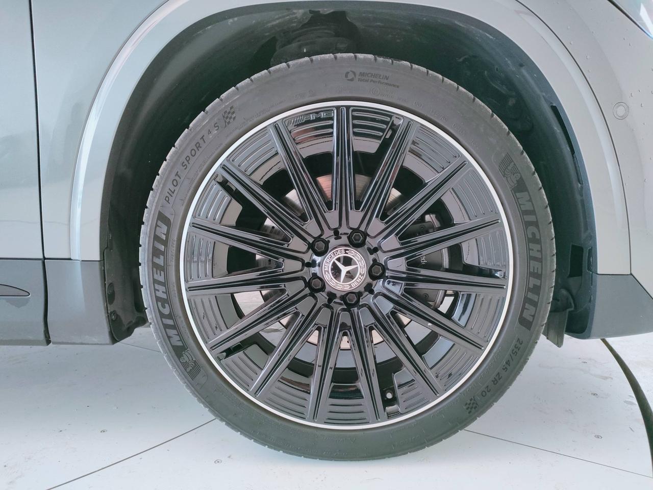 Mercedes-Benz GLA-H247 2023 - GLA 200 d AMG Line Premium auto