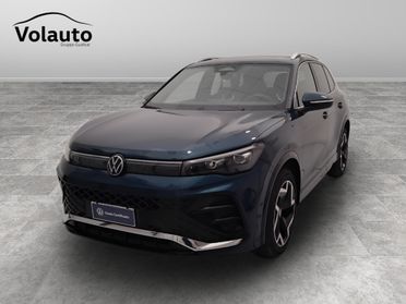 VOLKSWAGEN Tiguan III 2024 - Tiguan 2.0 tdi R-Line 150cv dsg