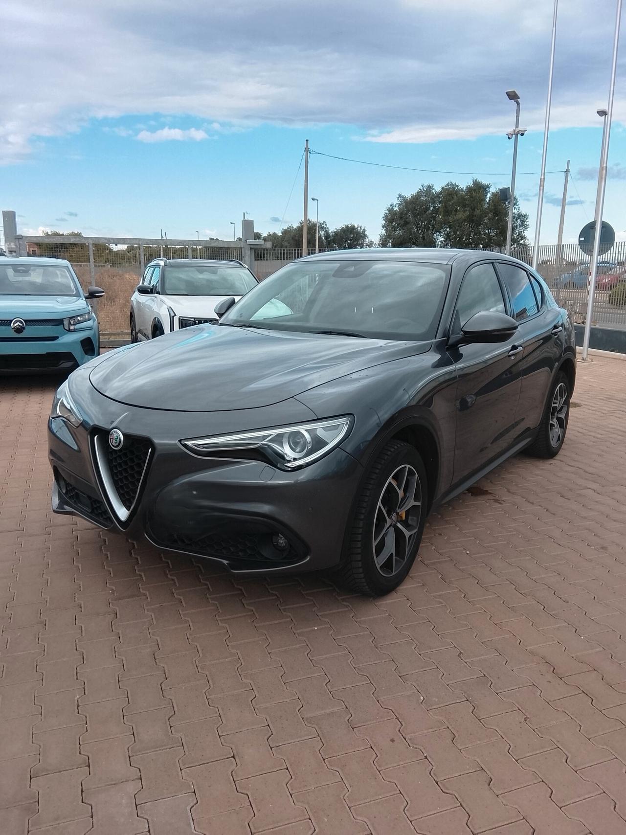 Alfa Romeo Stelvio 2.2 Turbodiesel 210 CV AT8 Q4 Executive
