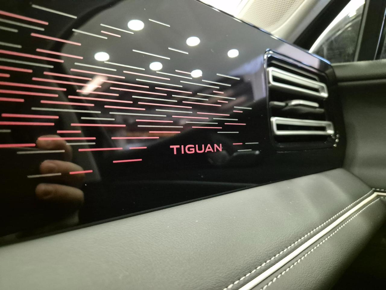 VOLKSWAGEN Tiguan 1.5 eTSI 150 CV ACT DSG Elegance N1 Autocarro