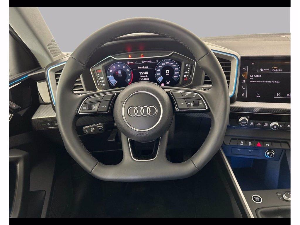 AUDI A1 sportback 30 1.0 tfsi identity black 116cv del 2025