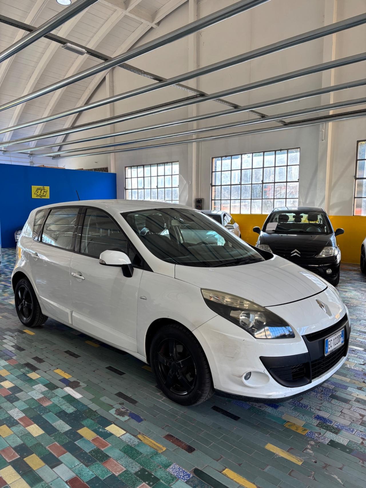 Renault Scénic X-Mod 1.5 dCi 110CV Luxe