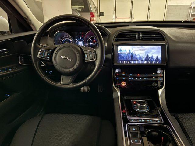 JAGUAR XE 2.0 D 180 CV aut. Pure