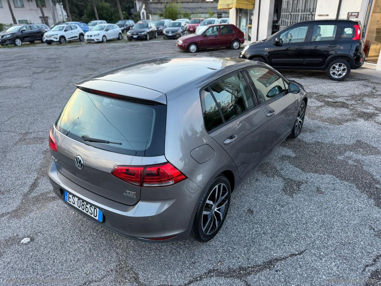 VOLKSWAGEN Golf 1.6 TDI 5 PORTE 4 MOTION BLUEMOTION TECHNOLOGY