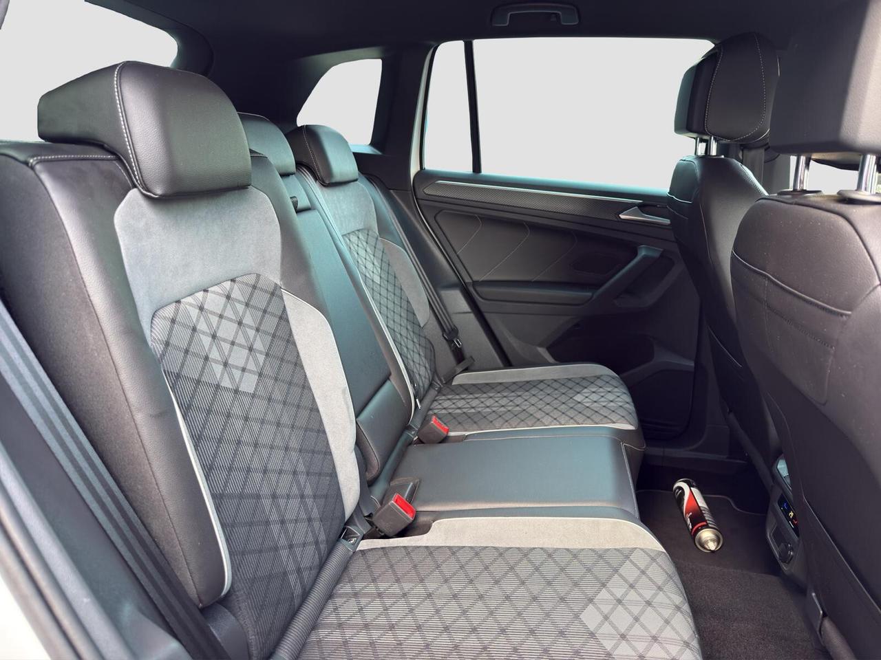 Volkswagen Tiguan 2.0 tdi 150cv dsg R-Line auromatica 2022