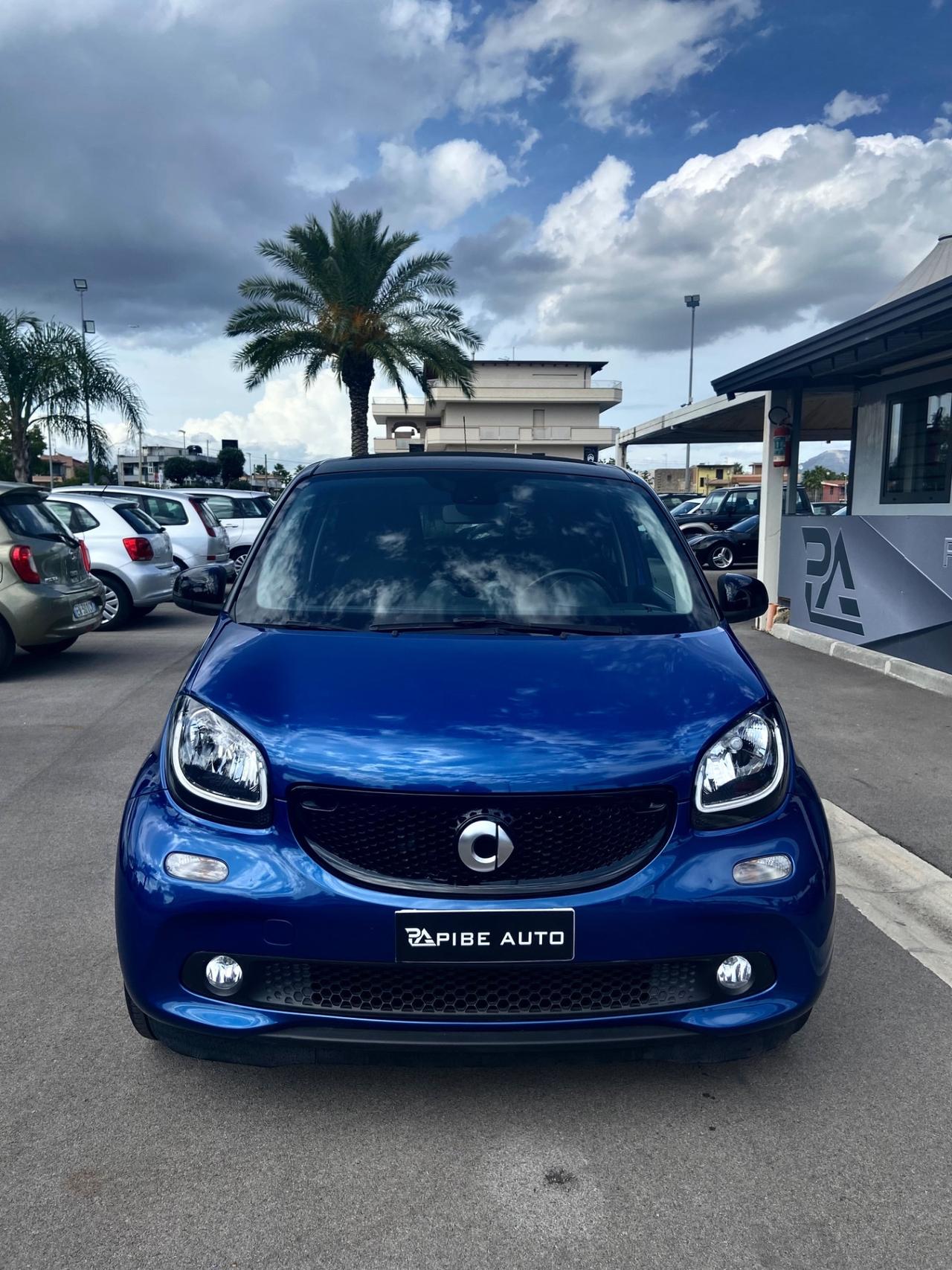 Smart ForFour 70 1.0 twinamic Safetown White