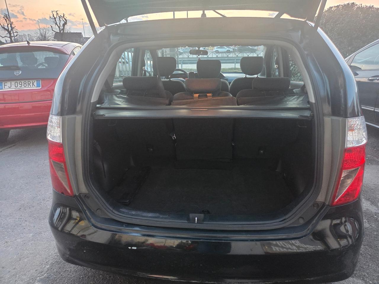 Honda FR-V 2.2 16V i-CTDi Executive DPF