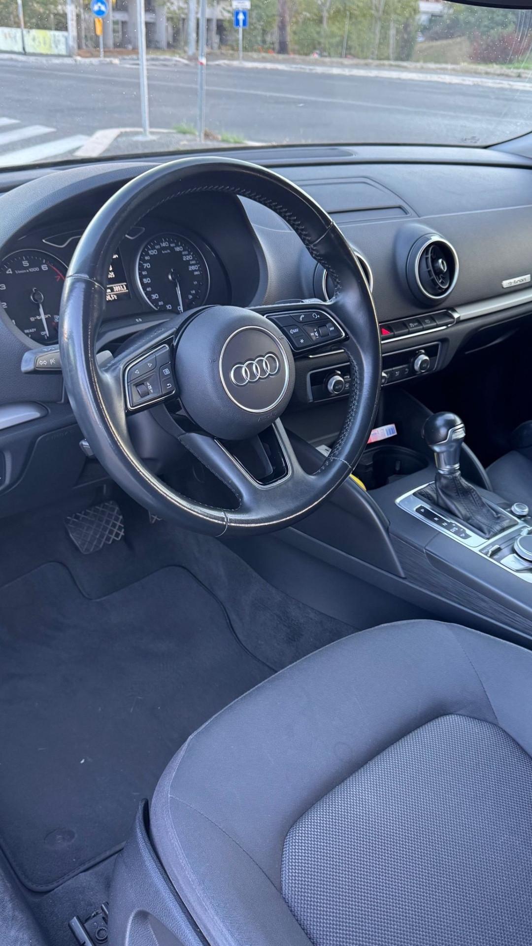 Audi A3 SPB 30 g-tron S tronic Benzina Metano 2020