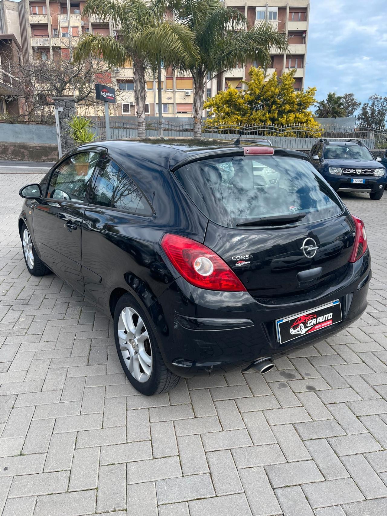Opel Corsa 1.2 Sport