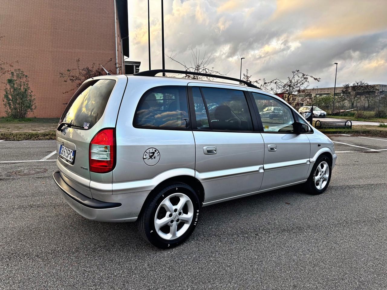 Opel Zafira 2.0 16V DTI cat Club