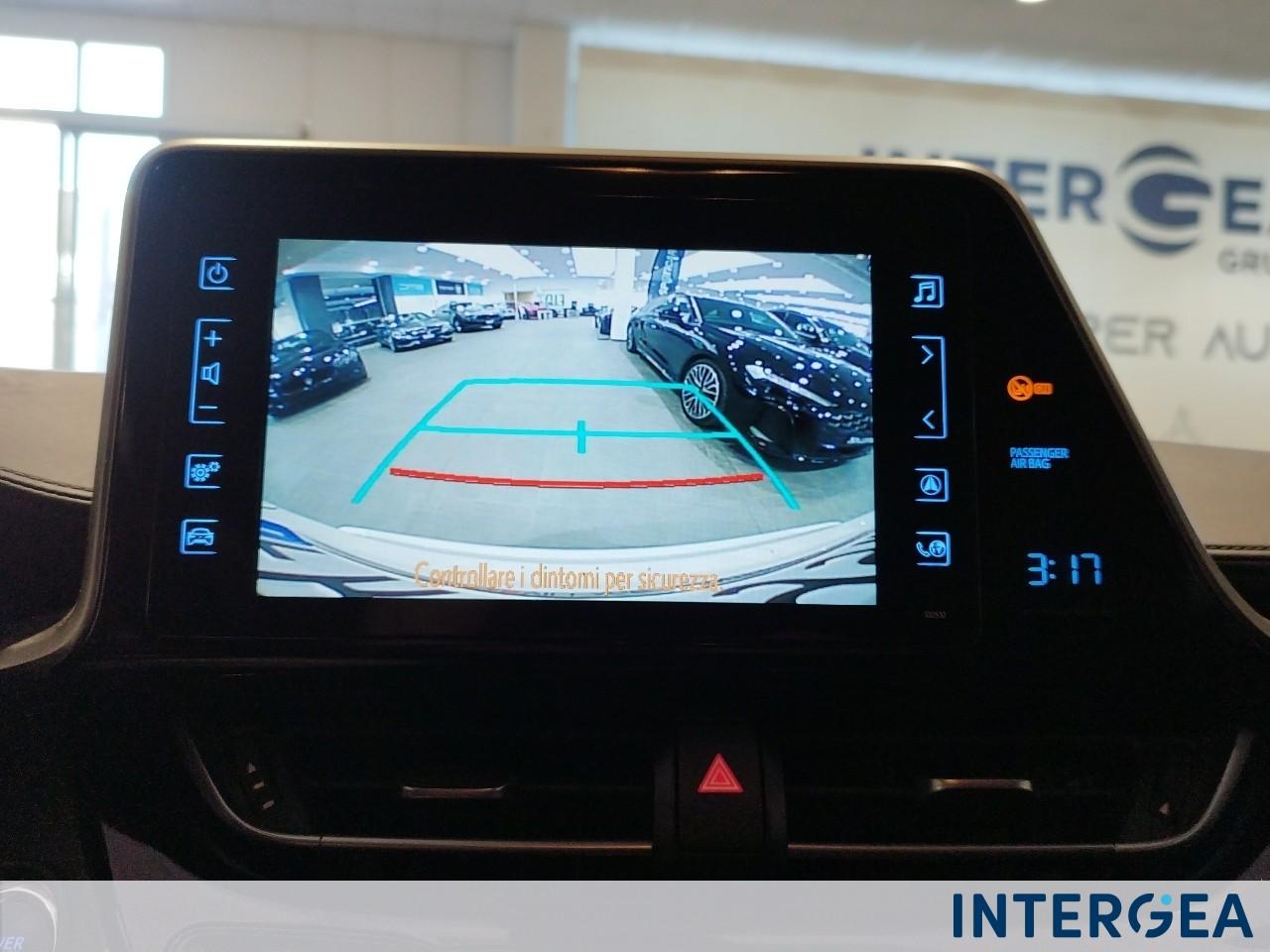 TOYOTA C-HR 1.8h Trend 2wd e-cvt