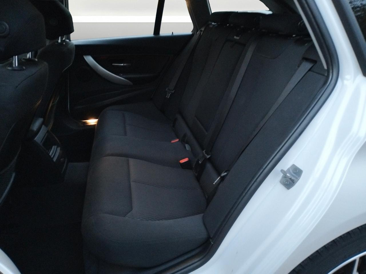 BMW 318 d Serie 3 F31 2018 Touring auto GANCIO TRAINO