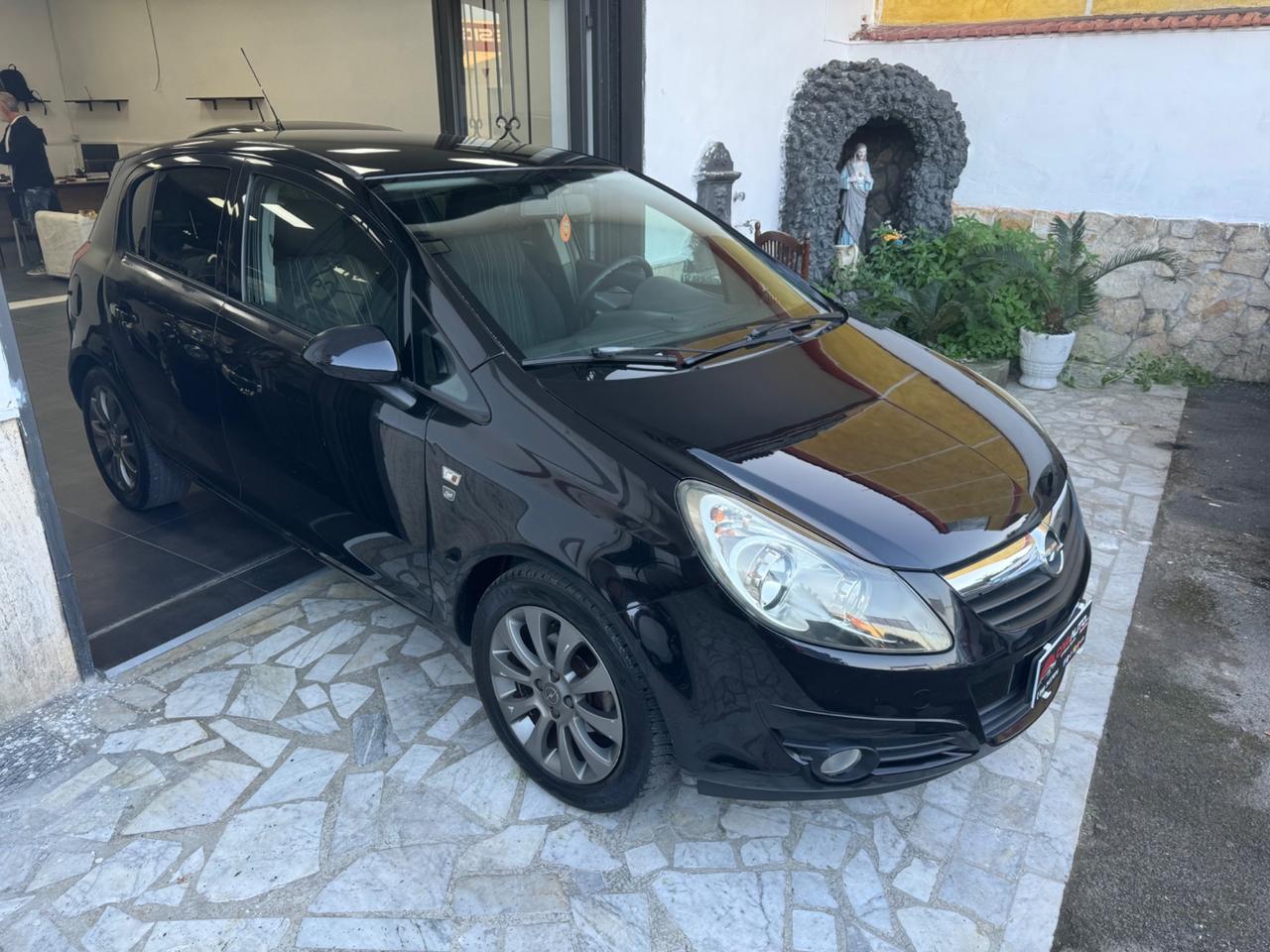 Opel Corsa 1.2 5 porte Cosmo