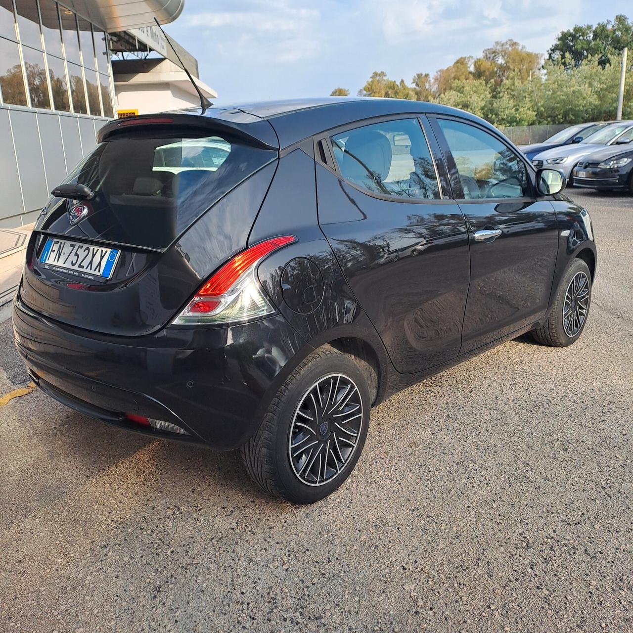 Lancia Ypsilon 1.2 Bz 69Cv Gold