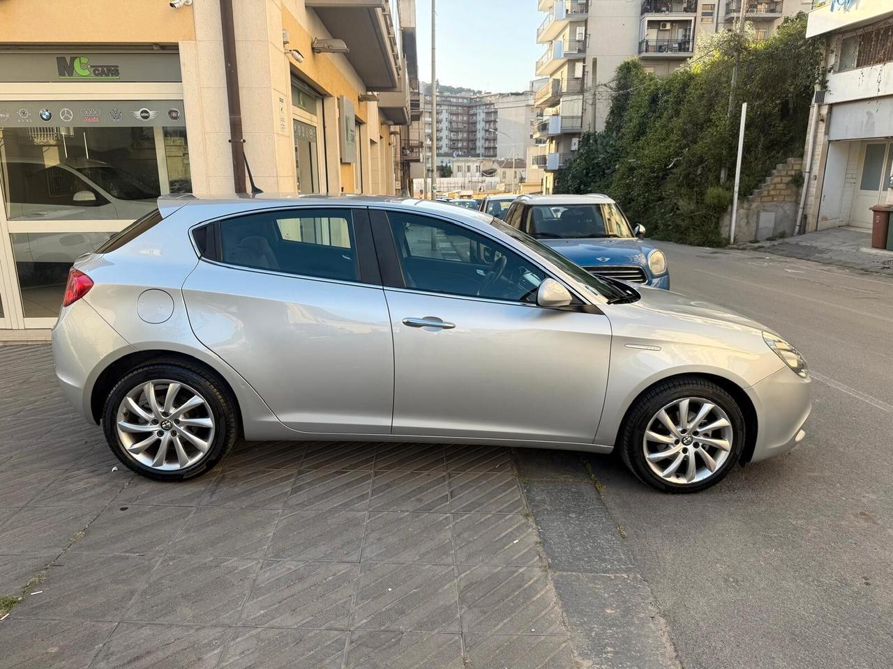 Alfa Romeo Giulietta 1.6 JTDm-2 105 CV Exclusive