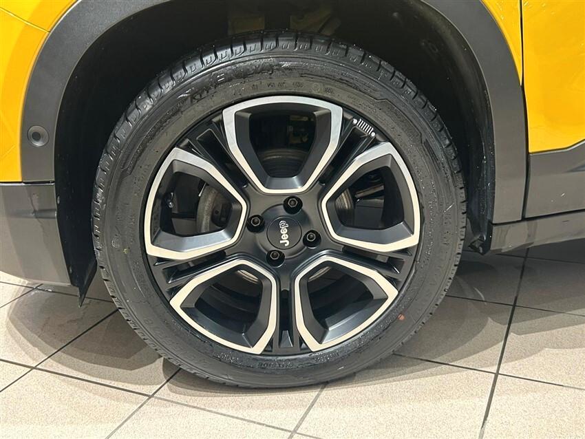 Jeep Avenger 1.2 Turbo 100 CV Summit