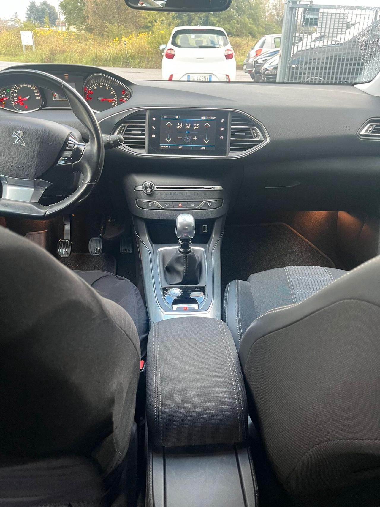 Peugeot 308 PureTech Turbo 130 S&S Allure