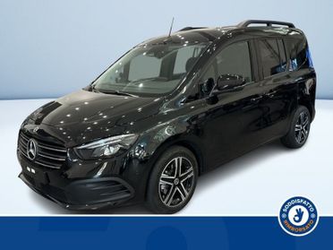 Mercedes-Benz Classe T 180 d AT