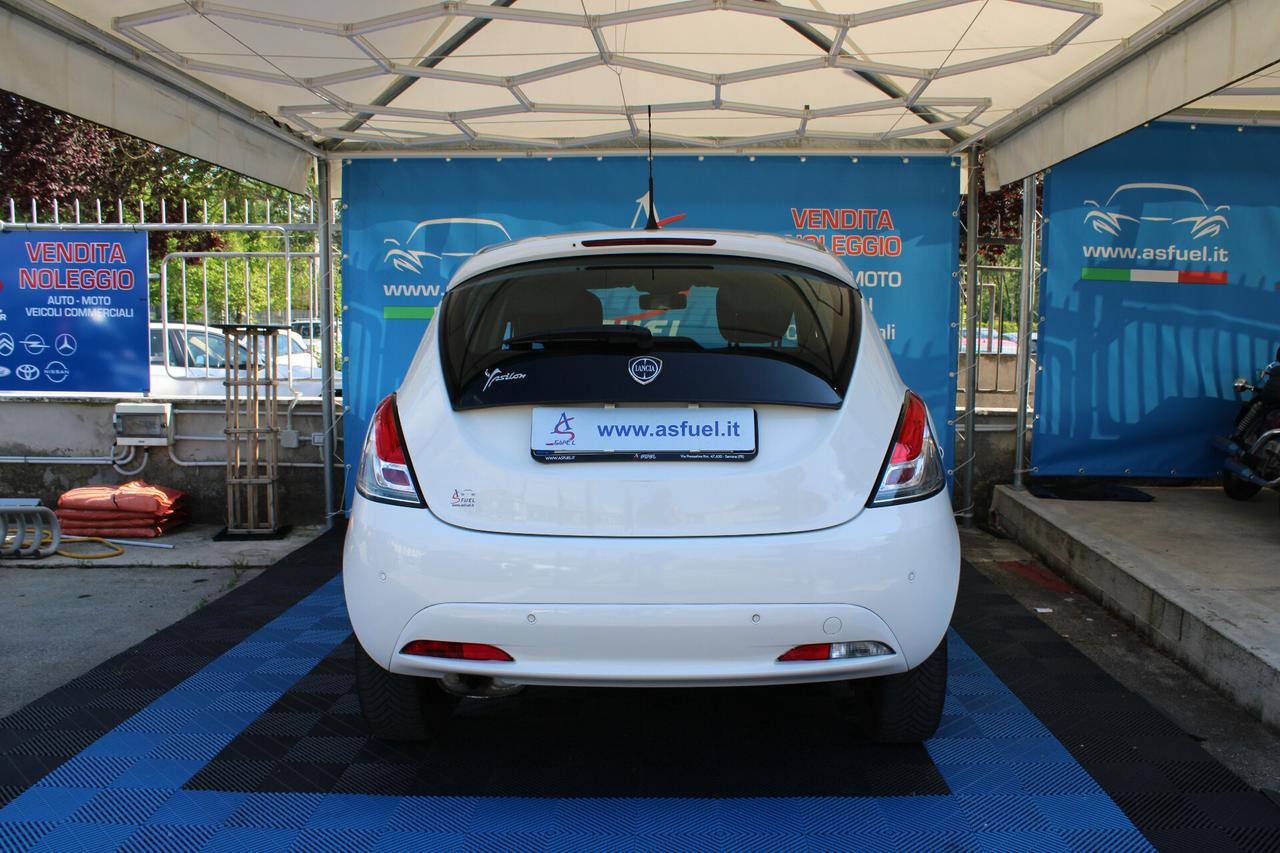 Lancia Ypsilon 1.2 69 CV 5 porte S&S Gold