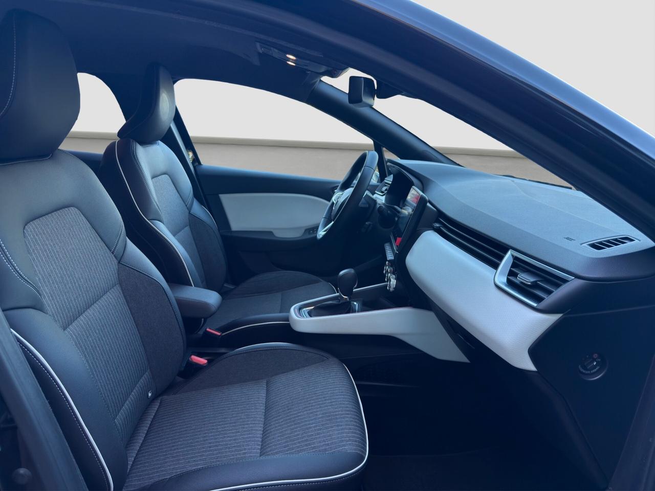 Renault Clio Full Hybrid E-Tech 145 CV 5 porte Techno