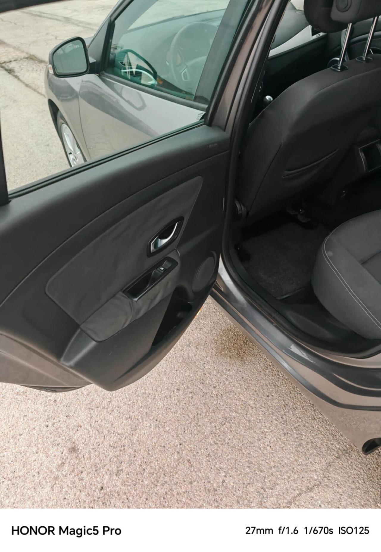 Renault Megane Mégane 1.5 dCi 110CV SporTour Dynamique