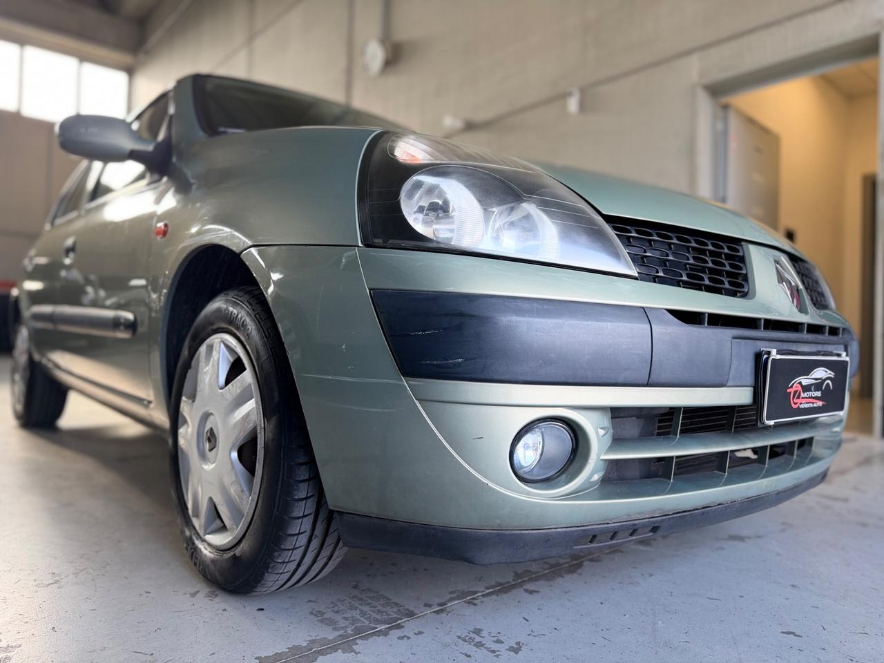 Renault Clio 1.2 cat 5 porte Authentique NEOPATENTATI