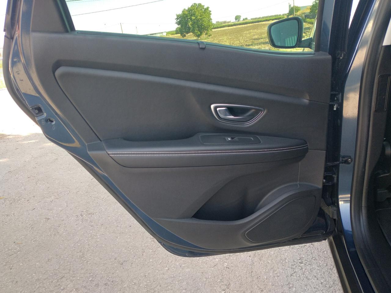 Renault Scenic Scénic dCi 8V 110 CV EDC Energy Intens