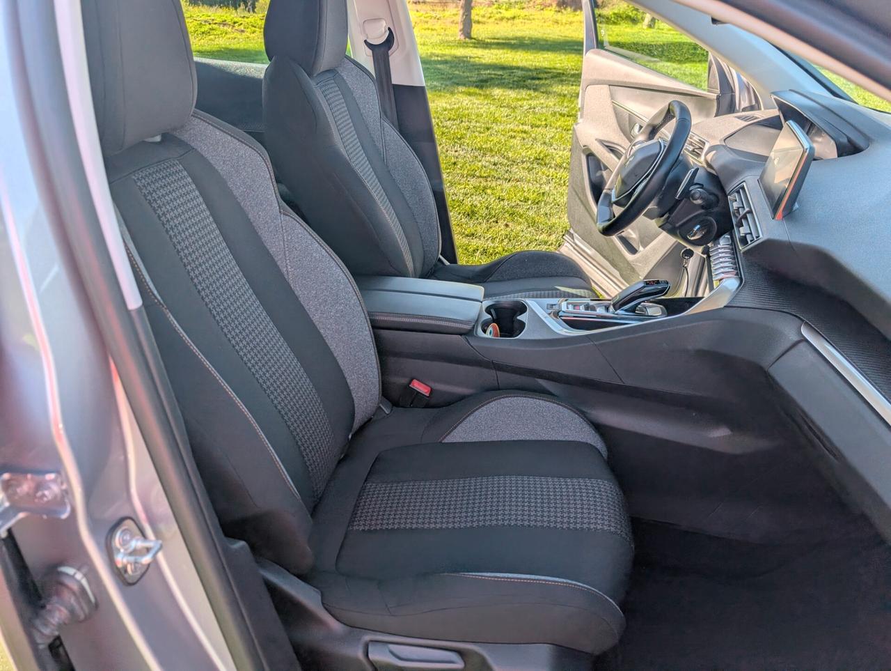 Peugeot 3008 BlueHDi 130 S&S EAT8 Allure