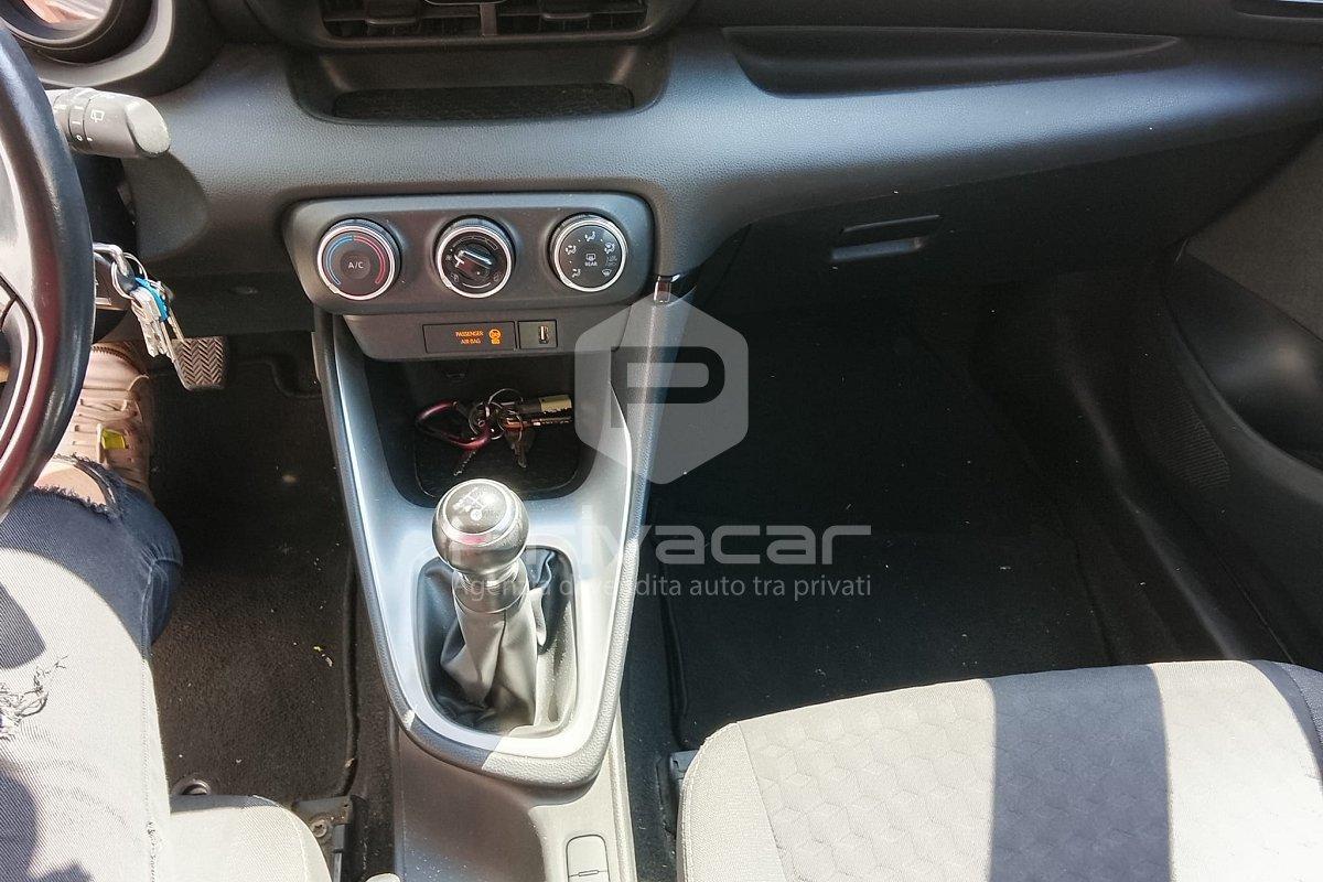 TOYOTA Yaris 1.0 5 porte Trend
