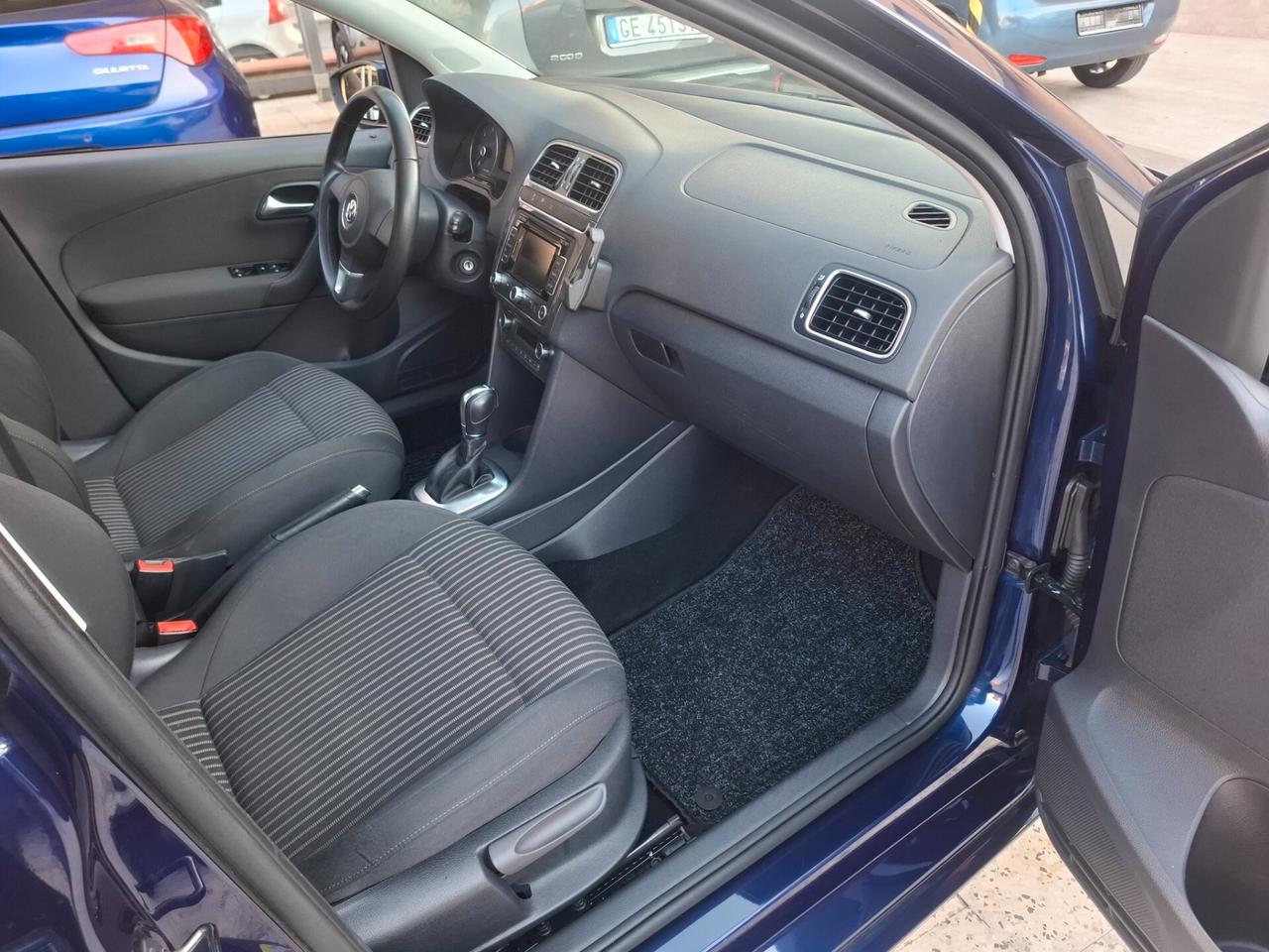 Volkswagen Polo - 1.6 TDI / Cambio automatico /