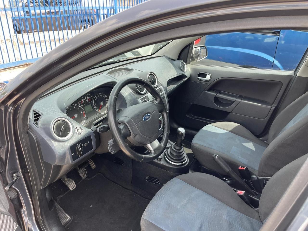 Ford Fiesta 1.2 16V 5p. Titanium “NUOVISSIMA”