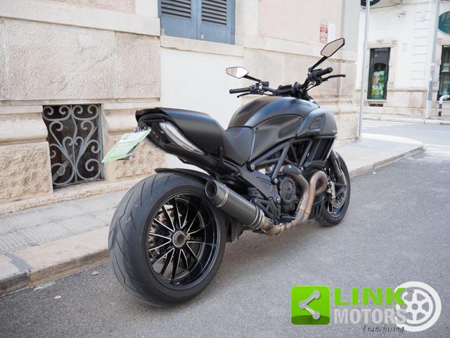 DUCATI Diavel Black Stealth 155cv