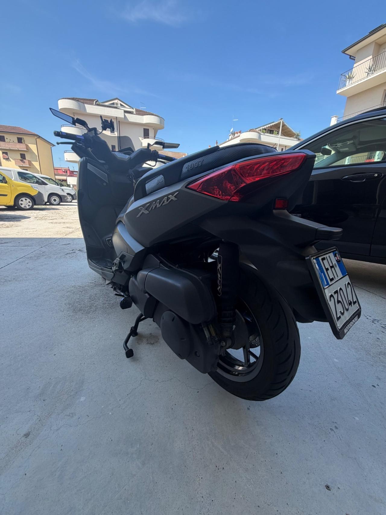 Yamaha X-Max 250