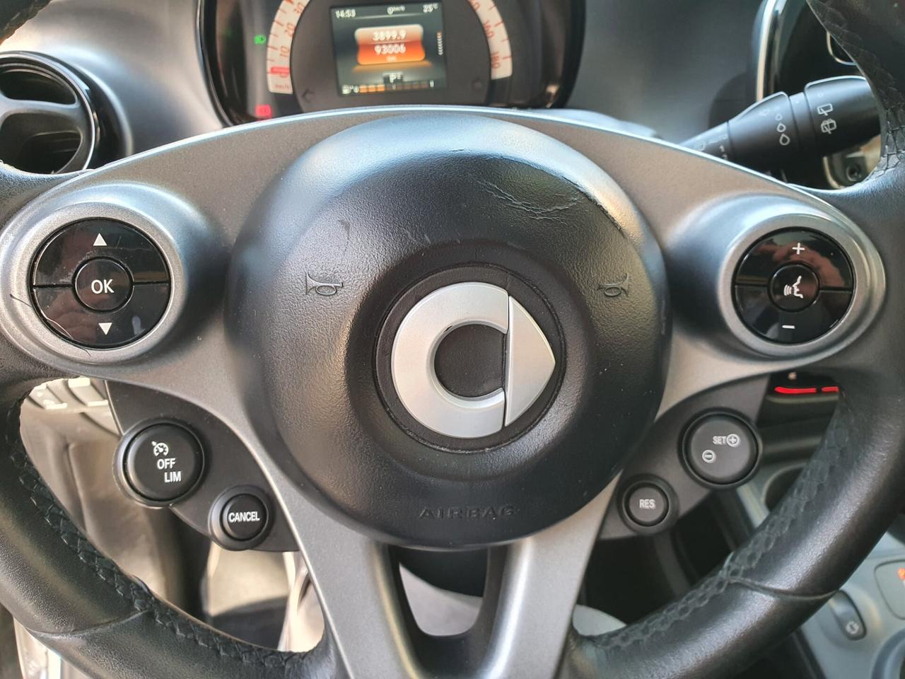 Smart ForTwo 1.0 71cvAUTOMATICA/LED/TETTO