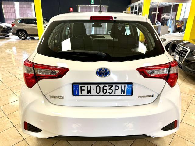 TOYOTA Yaris 1.5 Hybrid 5 porte Cool AUTOM. OK NEOPATENTATO
